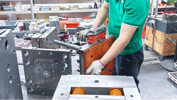 從3次試模問題看注塑模具供應商選擇與合同風險規避